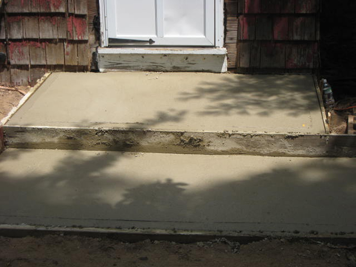 CONCRETE WALKS AND STOOPS LONG ISLAND CEMENT NY CONCRETE STOOPS